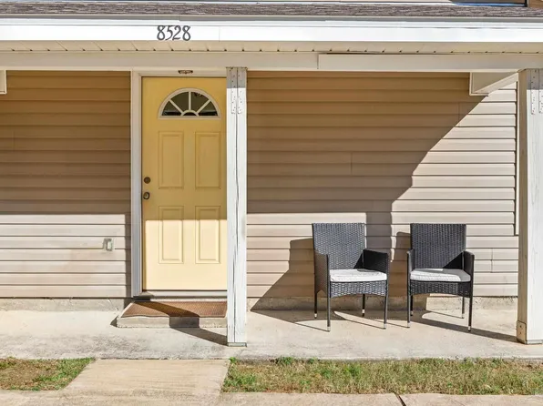 8528 Laredo St, Navarre, FL 32566