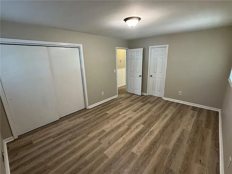 5594 Laurel Ln NW — Photo 15