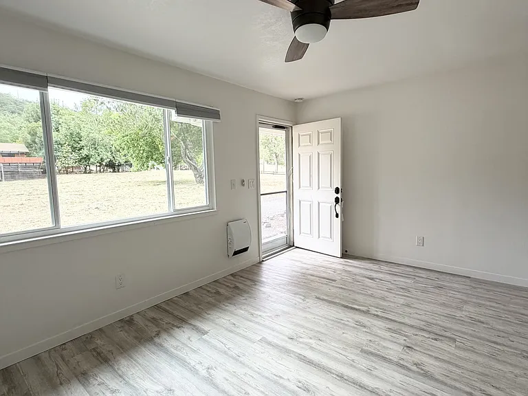1365 Dawn Hill Rd #5 — Photo 3