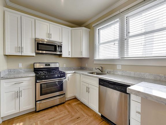 4th image of 2120 California St APT 14