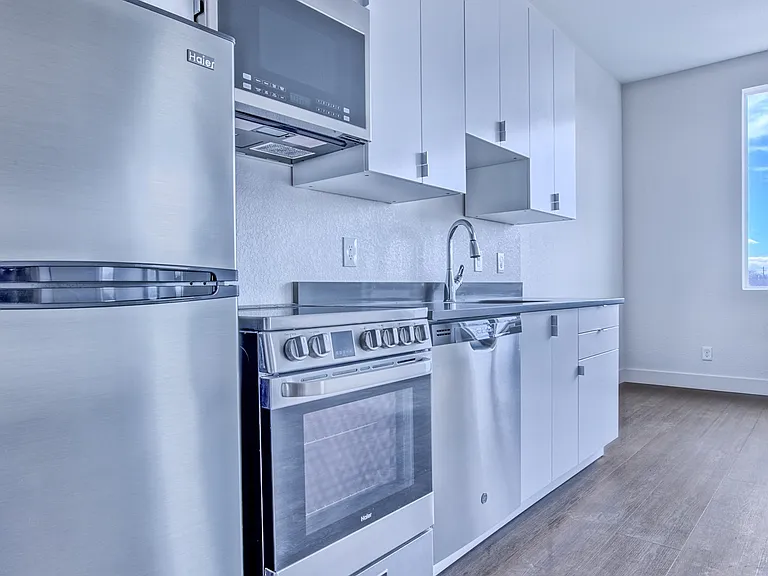 Sloan's Place Apartments — Photo 3