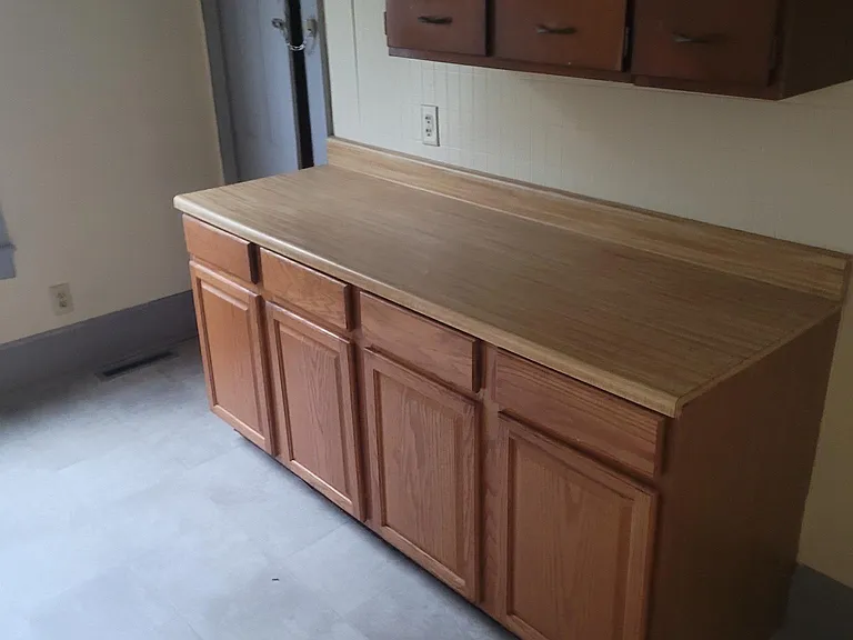 404 Broaddus Ave — Photo 10