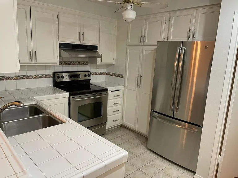 360 S Euclid Ave #122 — Photo 15