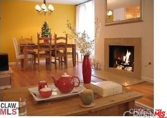 living room (when furnished)