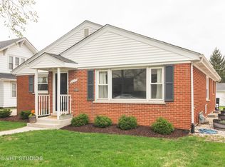 107 S Maple St, Mount Prospect, IL 60056