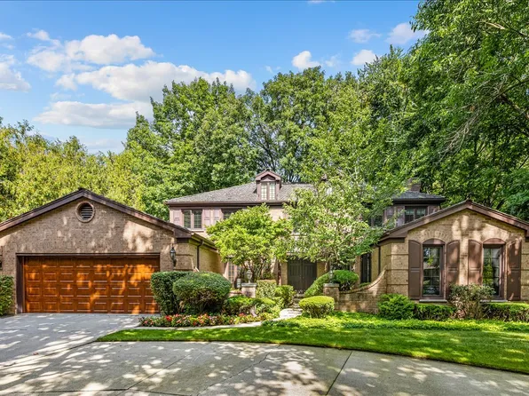 1985 Clavey Rd, Highland Park, IL 60035