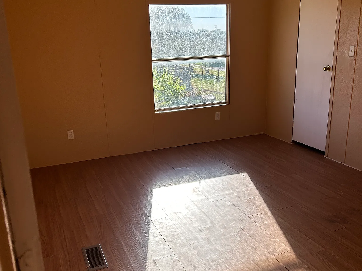 3 bed, 1568 sqft, $1,600 — Photo 4