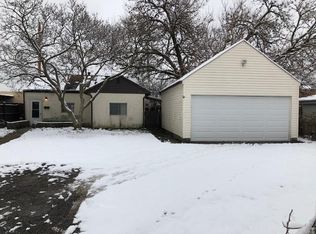 46 Pinewood Dr, Columbus, OH 43213