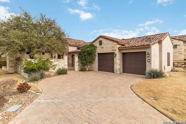 26 Di Lusso Dr — Photo 2
