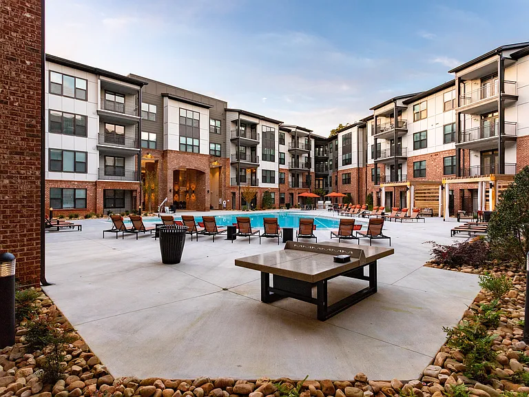 The Kirkwood Apartments at Edgewood — Photo 19