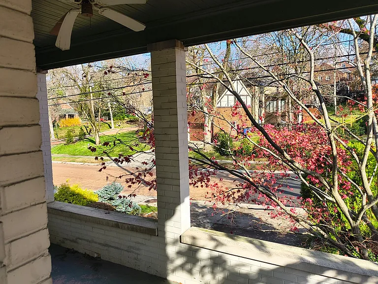 272 Dixon Ave — Photo 10