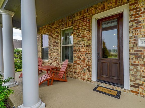 3rd image of 16926 Paynes Creek Dr