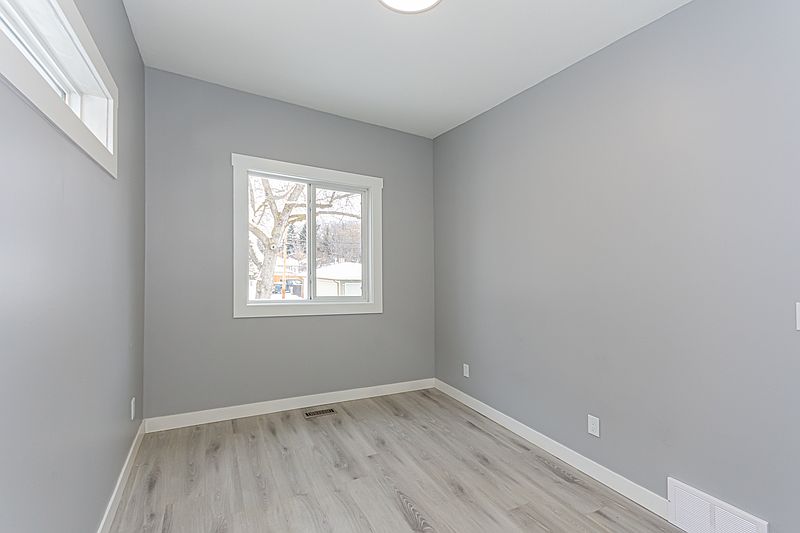 Edmonton Apartment for rent - 3 Bedrooms — photo 13