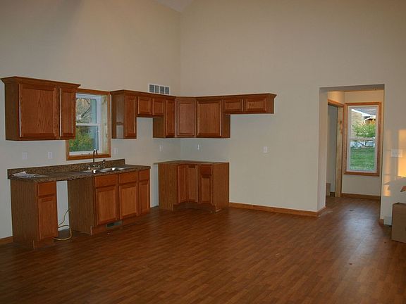 Maple kitchen off of great room