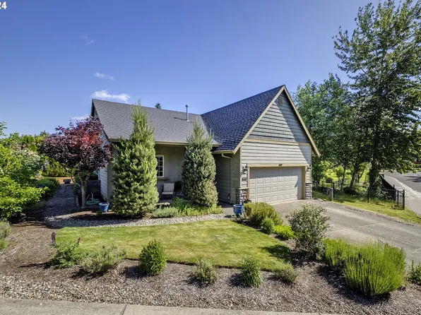 619 S 13th Ave, Cornelius, OR 97113