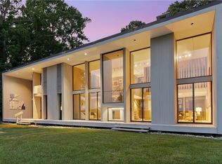 1336 Moyer Rd, Newport News, VA 23608