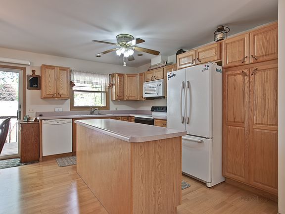 5th image of 37231 N Hampshire Ln