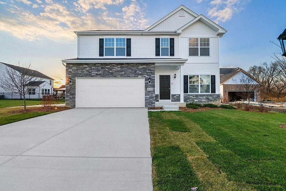 1st image of 18804 Sapphire St