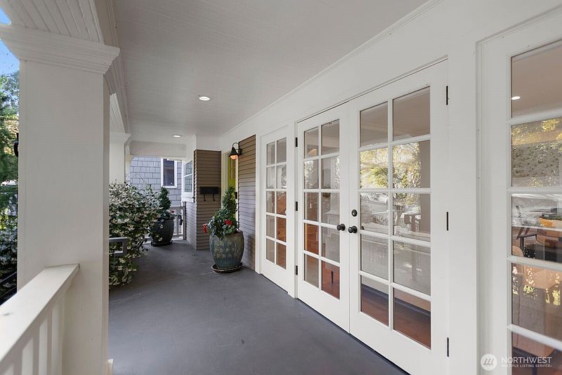 3rd image of 426 Smith Street