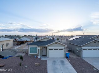 11594 Flor Del Sol St, Socorro, TX 79927