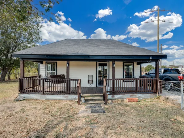 300 S Wall St, Itasca, TX 76055