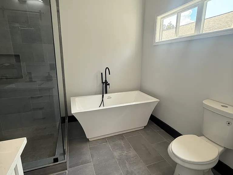 1073 Harwell St NW — Photo 24