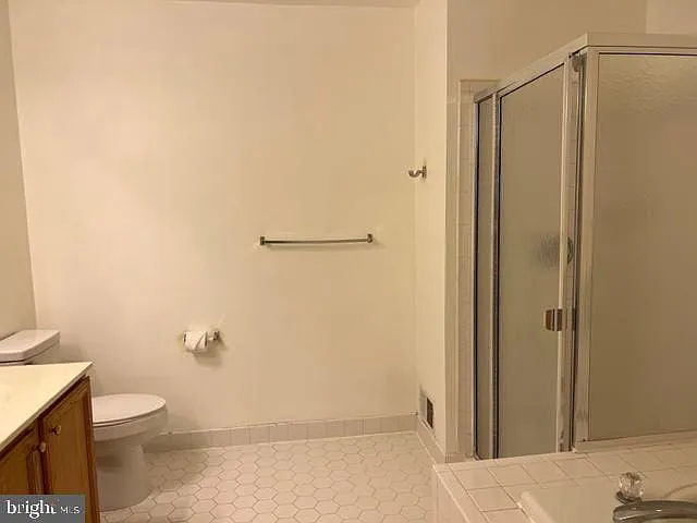 245 Colt St — Photo 16