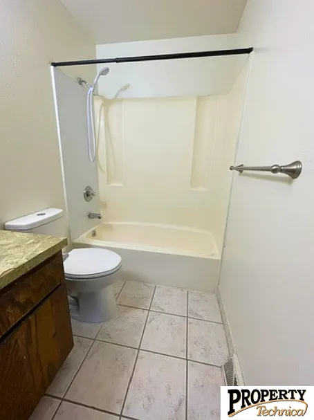 2 bed, 1.5 bath, 950 sqft, $1,225 — Photo 4