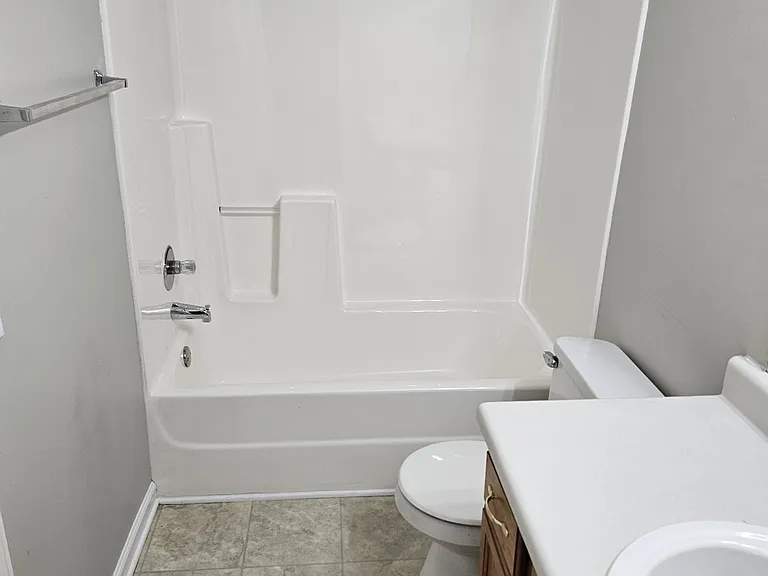 2015 Bradyville Pike — Photo 16