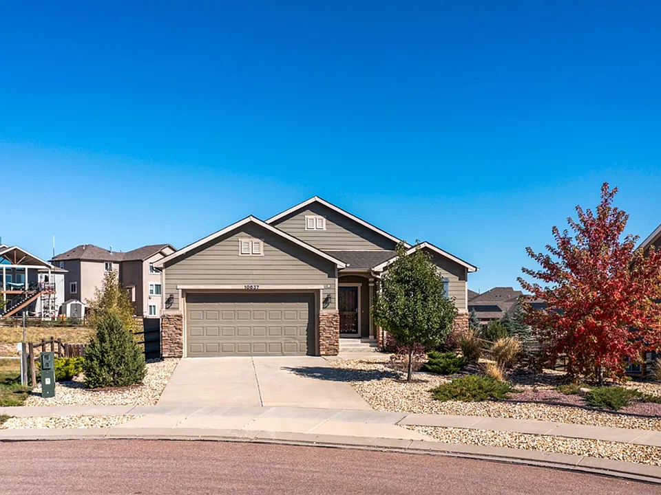10637 Mount Emerald Dr