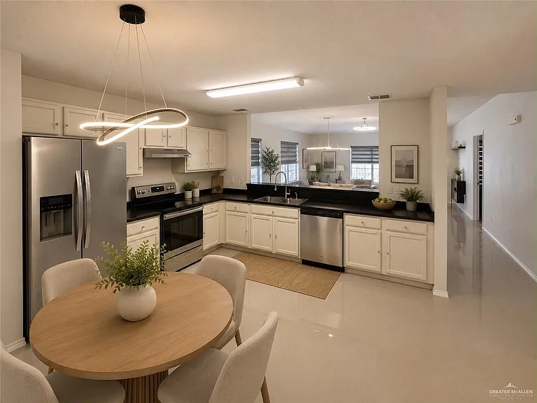 4110 Santa Fabiola St — Photo 15