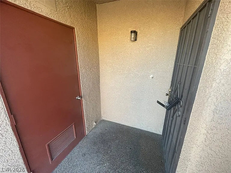 4181 Gannet Cir #241 — Photo 4