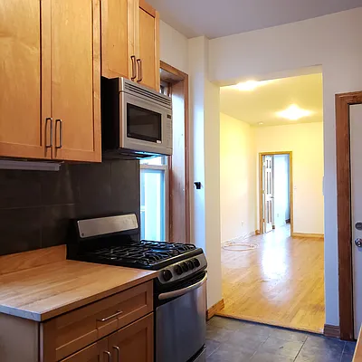 Rented by Brooklyn Real Inc | media 9