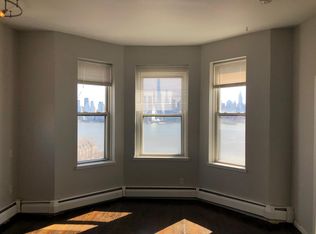 1029 Boulevard E, Weehawken, NJ 07086