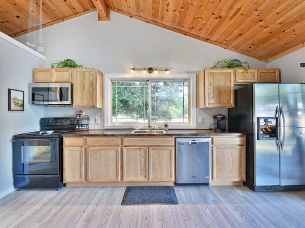 3289 Rogue River Hwy