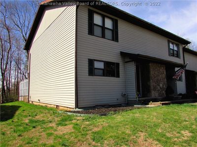 601 Fairway Gdns, Hurricane, WV, 25526