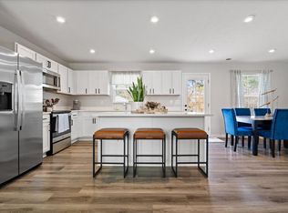 960 Red Hills Ct, Lebanon, IN 46052