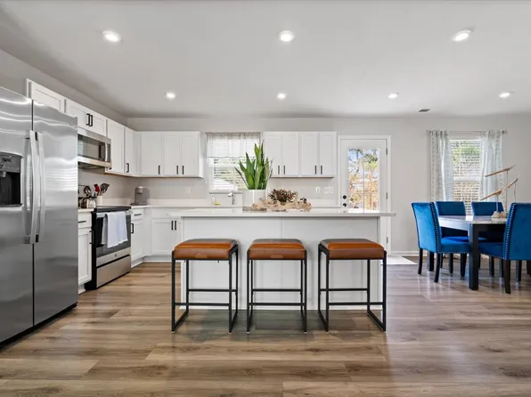 960 Red Hills Ct, Lebanon, IN 46052