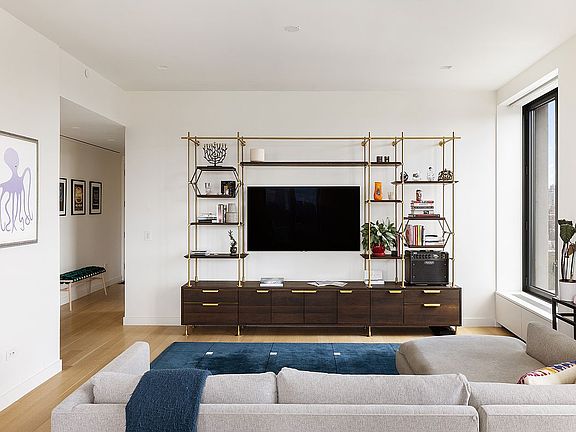 5th image of 21 E 12th St #17B