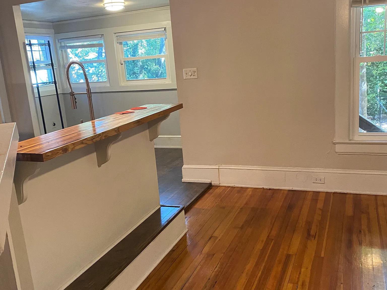2 bed, 1085 sqft, $1,900 — Photo 3