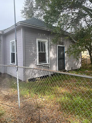 1244 W 5th St Photo 1