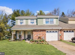 206 Stratton Ct, Mount Laurel, NJ 08054