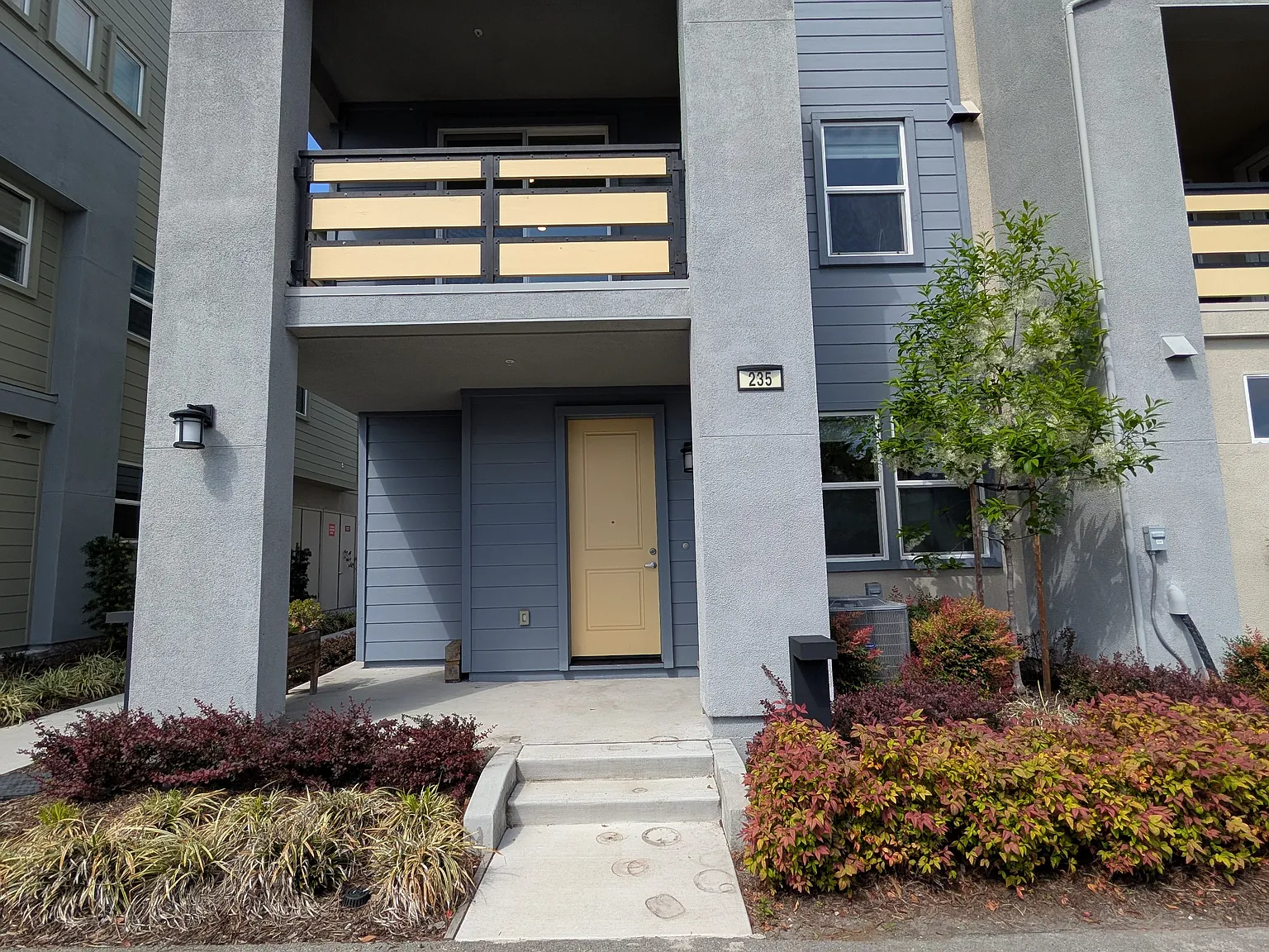 4 bed, 3.5 bath, 2154 sqft, $6,500 — Photo 2