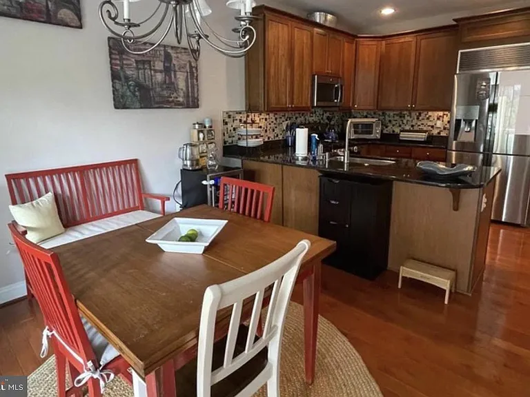 202 Cobblestone Dr — Photo 5