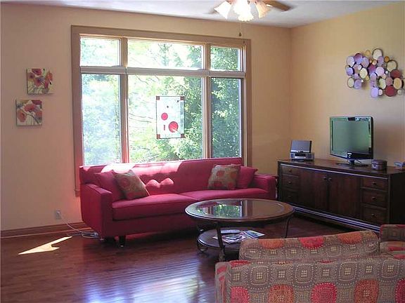 3rd image of 2309 Corsican Cir