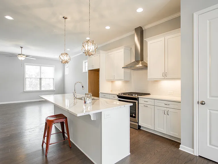 10132 Windalier Way — Photo 4