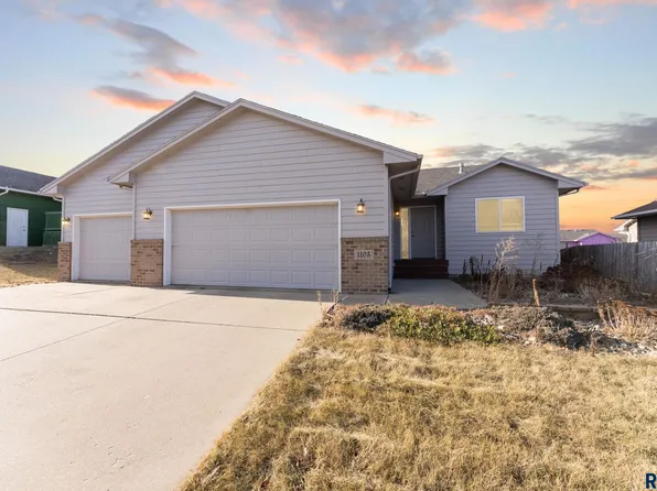1105 N Advantage Ave, Sioux Falls, SD 57103