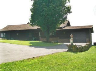 1 Cardinal Ln, Rosiclare, IL 62982