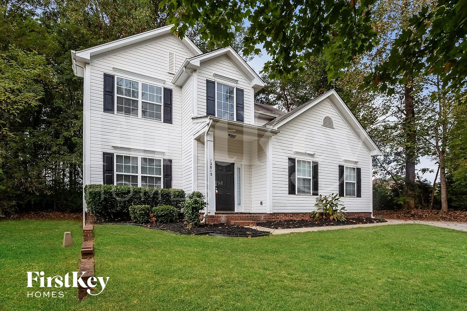 5 bed, 3.0 bath, 2299 sqft, $2,955 — Photo 1