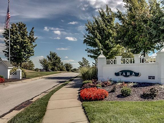 2nd image of 2385 Twelve Oaks Dr